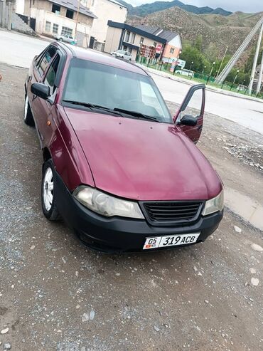 фары на опель вектра а: Легковой автомобиль Daewoo Nexia темно-красного цвета. Модель оснащена