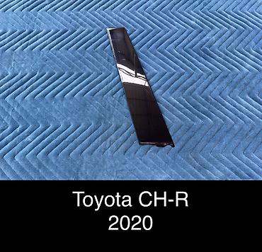 наклатка: Накладка на дверь Передняя правая Toyota, Б/у, Оригинал — 1