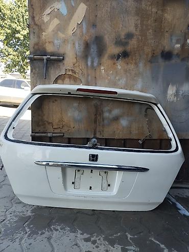Транспорт: Крышка багажника (пятая дверь) для Honda Odissey. Особенности: - — 1