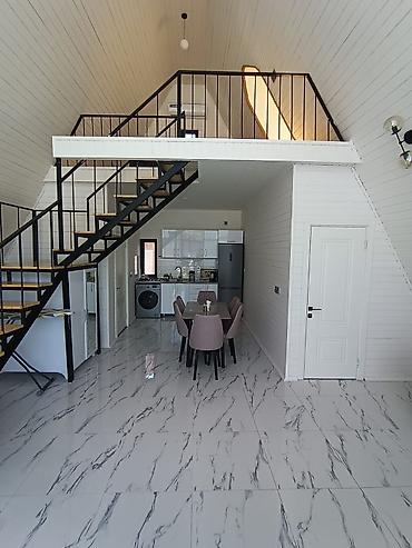 Günlük kirayə evlər: 3 kv. m, 2 otaqlı — 9