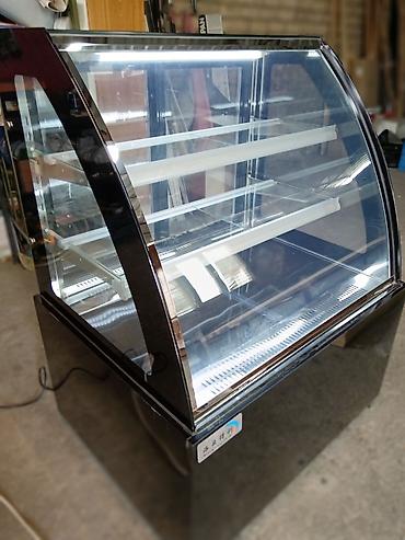 Холодильные витрины: Кондитерские, Б/у — 7