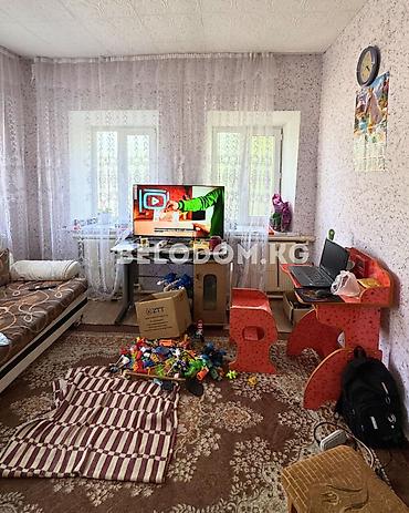 70 сом: 🏠Продается дом в с. Беловодское Верхняя зона район Кирпичный 🟡 3- — 6