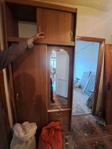 Matraslar: Kupe, 3 qapılı Düz dolab, Dəhliz dolabı