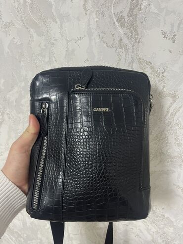 спортивное оборудование: Мужская сумка через плечо CANPEL - Материал: натуральная кожа с