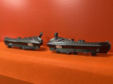 Передние фары: Комплект передних фар Lexus Оригинал — 2