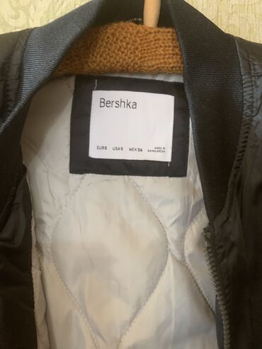 Kurtkalar: Gödəkçələr Bershka və Pull&Bear. Almaniyadan alınıb. 2-ci və -da lalafo.az — 6 Kurtkalar: Gödəkçələr Bershka və Pull&Bear. Almaniyadan alınıb. 2-ci və — 6