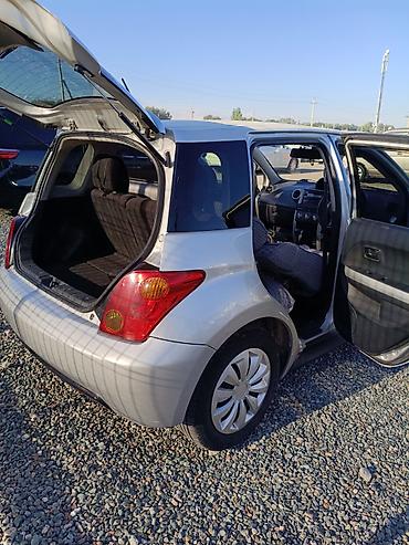ist: Toyota Ist: 2003 г., 1.3 л, Автомат, Бензин, Хэтчбэк — 4