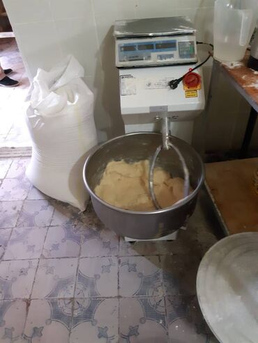 Kommersiya daşınmaz əmlakının satışı: Xətai rayonu,Əhmədli,xalqlar metrosunun yaxınlığında, 4 otağlı 64 kv.m — 1