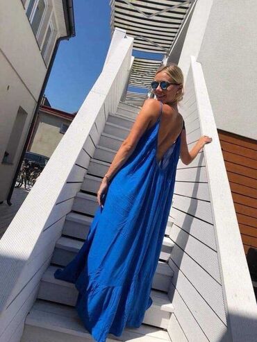 Haljine: 2200 na lalafo.rs — 2 Haljine: 2200 — 2