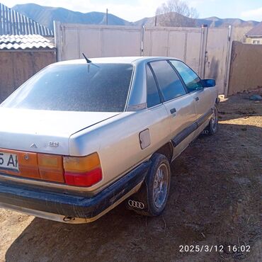 Audi: Audi 100: 1988 г., 2 л, Механика, Бензин, Седан