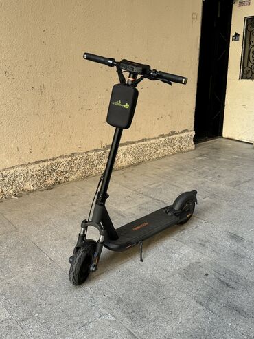 Elektrikli samokatlar: İşlənmiş Elektrik samokat 10", 751 - 1000 Vt, 36 - 45 km/s, Ünvandan götürmə