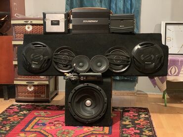 Магнитолы: Avtomobil üçün tam audio sistemi Komplekt: - 1 ədəd böyük subwoofer
