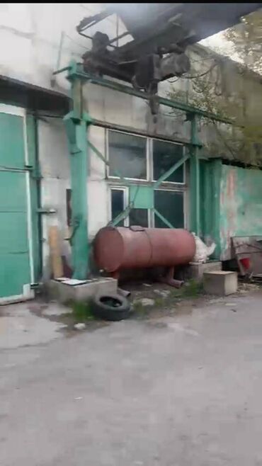 Склады и мастерские: Сдаю в аренду помещение под производства район село Кок Джар по улице