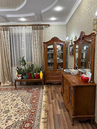 Долгосрочная аренда домов: 500 м², 7 комнат, Забор, огорожен, Лоджия, Подвал, погреб — 1