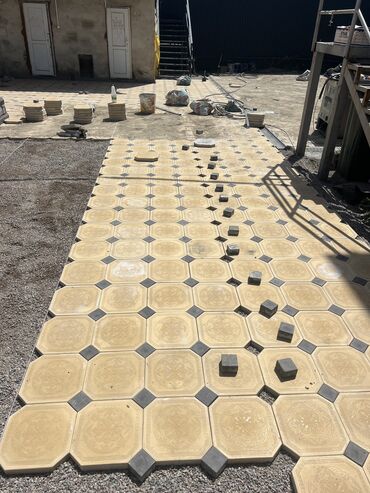 Кладка: Укладка брусчатки Монтаж, Бесплатная консультация, Гарантия Больше 6 лет опыта — 5