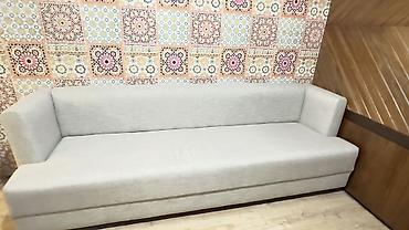 Прямые диваны: Прямой диван, Б/у — 1