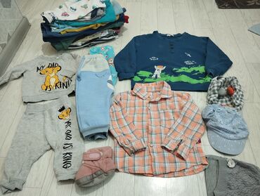 новорожденный одежда: Комплект, Колдонулган