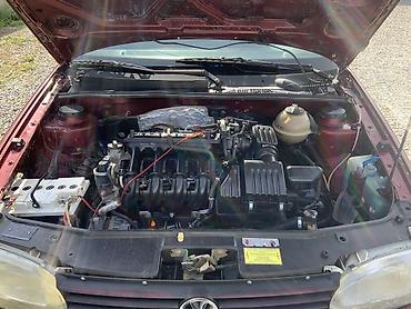 Volkswagen: Volkswagen Golf: 1992 г., 1.3 л, Вариатор, Бензин, Хэтчбэк — 6