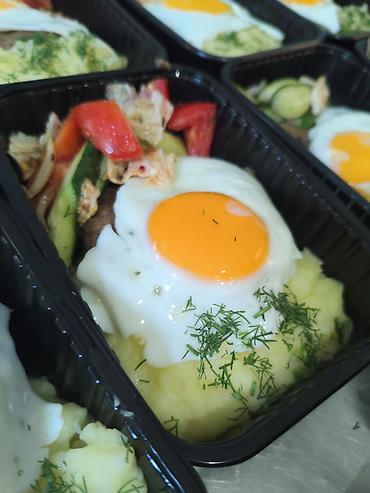 мясо курицы оптом: DaamBox Домашние комплексные обеды с доставкой | От 230 сом 🍲 — 1
