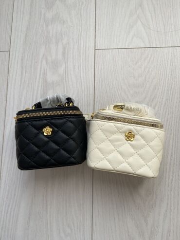 дольче габанна: Миниатюрные женские сумки-коробочки с эффектной диагональной стежкой