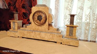 Ostali antikviteti: Masivan Kaminski sat sa svecnjacima od mermera mehanizam treba da se — 3