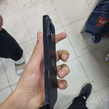 Apple iPhone: IPhone 14 Pro Max, Qara, Face ID — 5