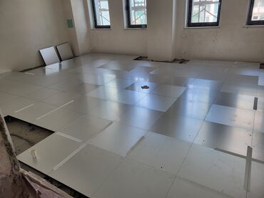 Döşəmə işləri: Yüksəldilmiş döşəmə sistemi və quraşdırılması Təsvir: - Modul — 4