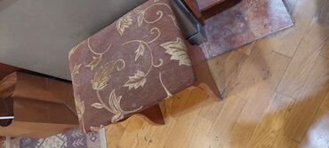 Qonaq otağı dəstləri: İşlənmiş, Masa və oturacaqlar, Türkiyə — 9