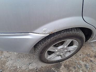 2 8: Mazda 323: 2003 г., 1.6 л, Механика, Бензин, Седан — 8