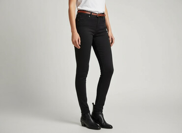 steve madden sandały czarne: Jeans for women, size S