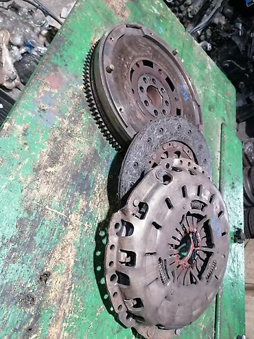 manuel auto: Set kvačila sa zamajcem – BMW E39 Opis: - Komplet uključuje: zamajac — 1