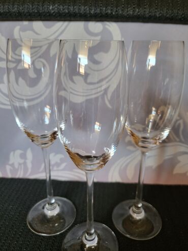 Čaše: Case nove kristal za vino Nachtmann Nemacke iz 80ih. Case su — 8