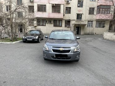 kiraye taksi: Taksi sürücüsü tələb olunur, Avtomobilin icarəsi, Gündəlik ödəniş, 1-2 illik təcrübə