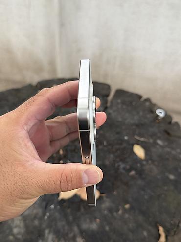 Apple iPhone: IPhone 15 Pro, Б/у, 128 ГБ, 82 % — 3