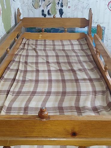 bunk bed: Двухъярусная кровать материал дерево ширина 85 длина 1,90 цена 10000 — 4