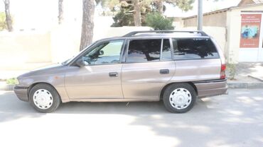 opeler: Opel Astra: 1.6 l | 1997 il 25000 km Universal