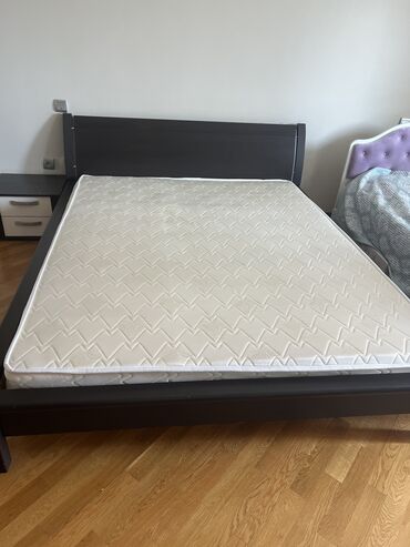 двухместный кровати: Двуспальная Кровать, Б/у