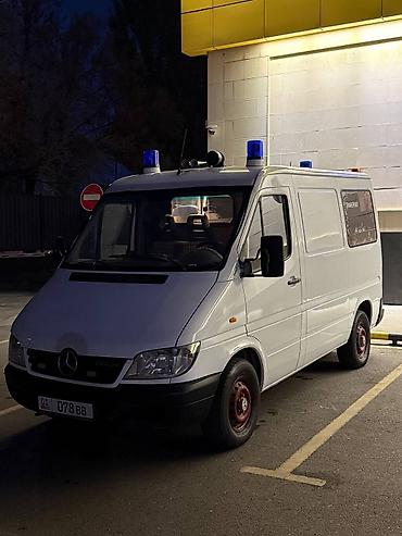 Легкий грузовой транспорт: Легкий грузовик, Б/у — 3