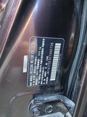 e6 3: Nissan Cube: 2012 г., 1.8 л, Автомат, Бензин, Хэтчбэк — 5