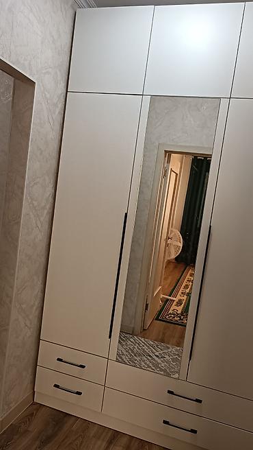 2 bedroom: Сдаётся светлая 2‑комнатная квартира с подселением 1-ой девушке,в — 3