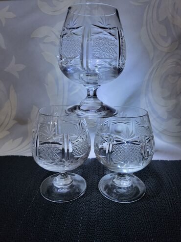 Čaše: Case kristal Zajecar za zestoko pice iz 70ih. Case su perfektne,sve na lalafo.rs — 3 Čaše: Case kristal Zajecar za zestoko pice iz 70ih. Case su perfektne,sve — 3