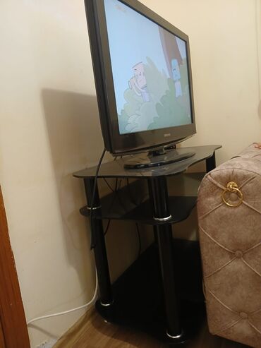 Qonaq otağı dəstləri: Televizor və Tv Stend ikisi birlikdə satılır qiyməti 150 manat