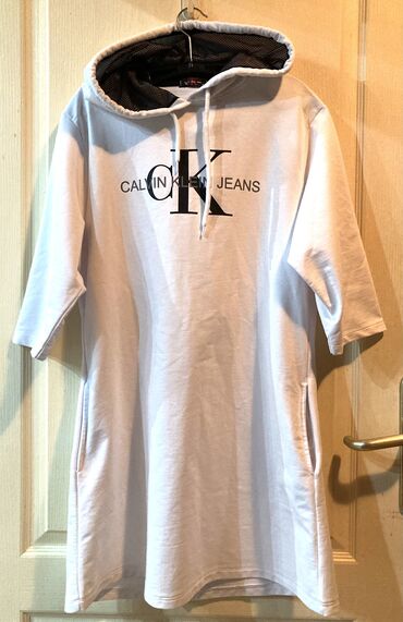 Ženska odeća: Calvin Klein 2XL (EU 44), bоја - Bela, Oversize, Drugi tip rukava