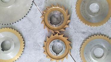 Наборы инструментов: ФРЕЗЫ Концевые и ФРЕЗЫ отрезные. Фрезы имеют различные формы и — 22