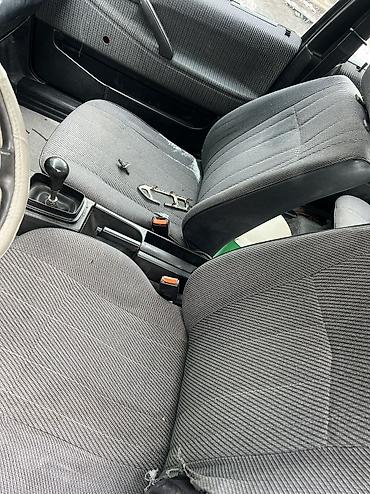 Volkswagen: Volkswagen Passat: 1989 г., 1.8 л — 8