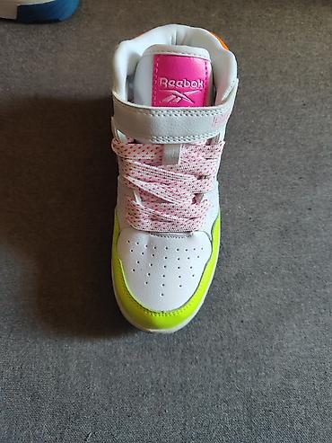 humtto обувь: Кроссовки Reebok 
29 размер 
Демисезонные ботинки
кроссовки кеды — 3