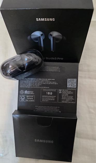 Samsung Galaxy Buds3 Pro – simsiz qulaqlıq - Rəng: qrafit/boz ton -