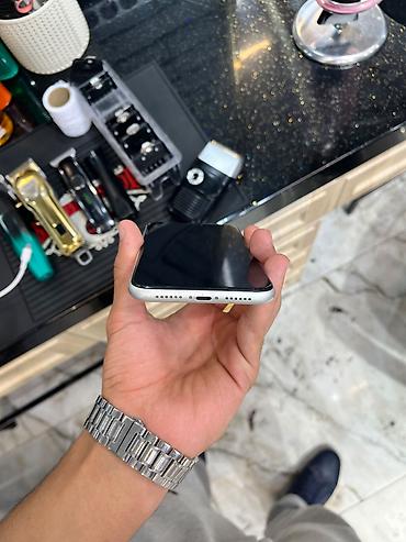 iphone zaretka: IPhone 11, 64 GB, Ağ — 2