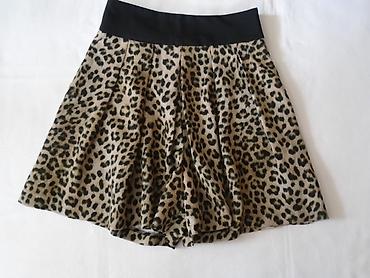 fiorelli torba: Animal print, Zara šorts. Naznačena je veličina XS a poluobim struka — 2