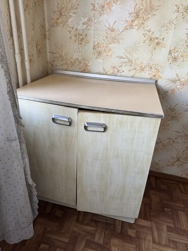 мебель б у кара балта: Кухонный шкаф, Б/у, Напольный, Без мойки, Дерево